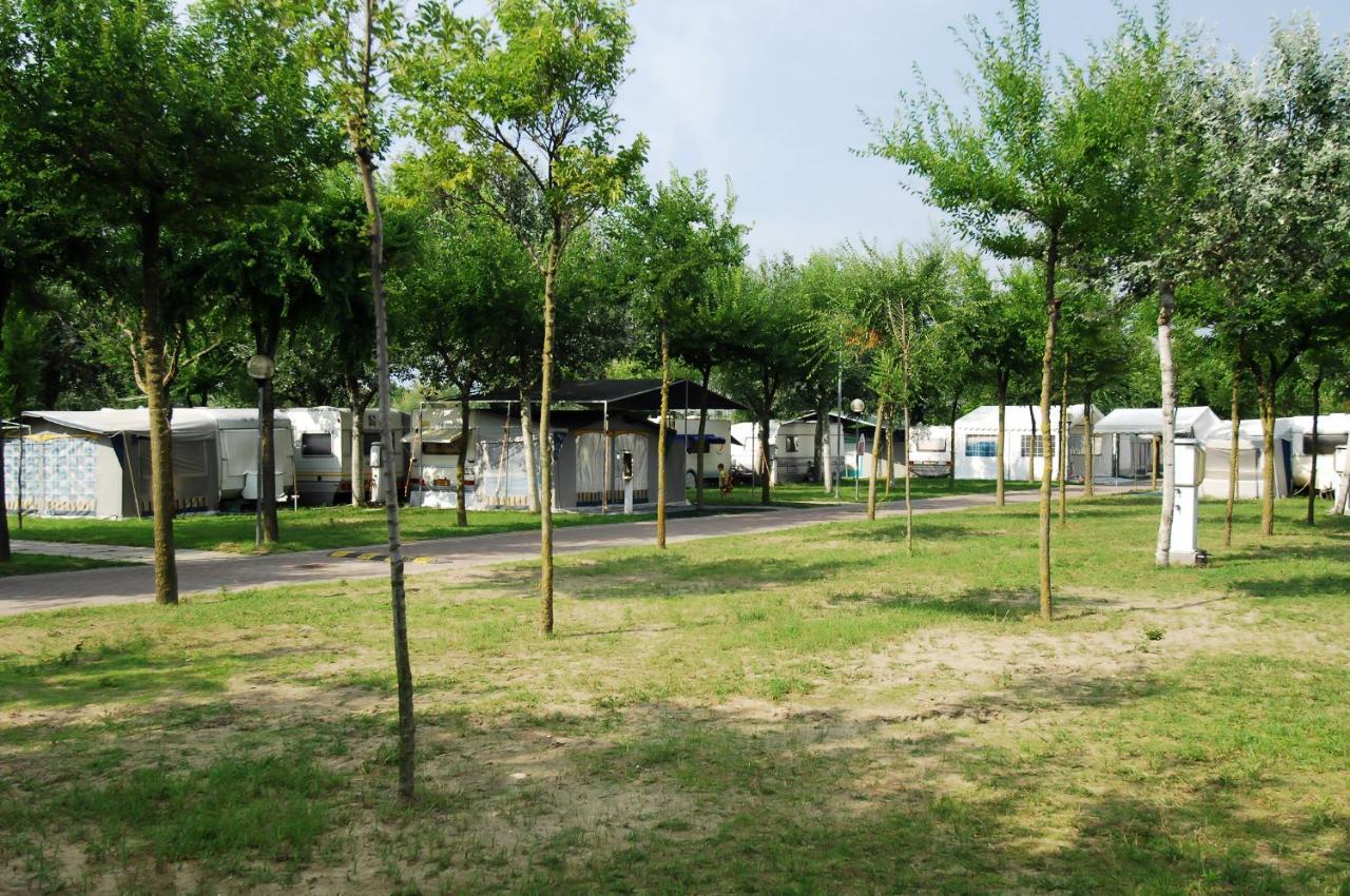 Camping Internazionale - Sottomarina Di 基奥贾 外观 照片